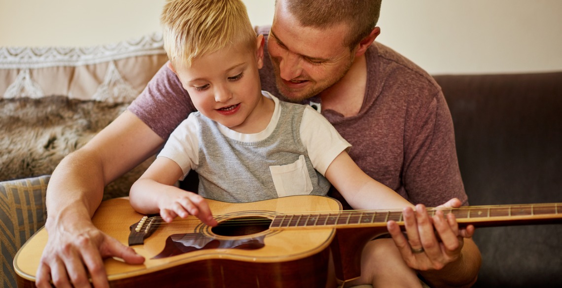 Como ajudar no desenvolvimento musical do seu filho?