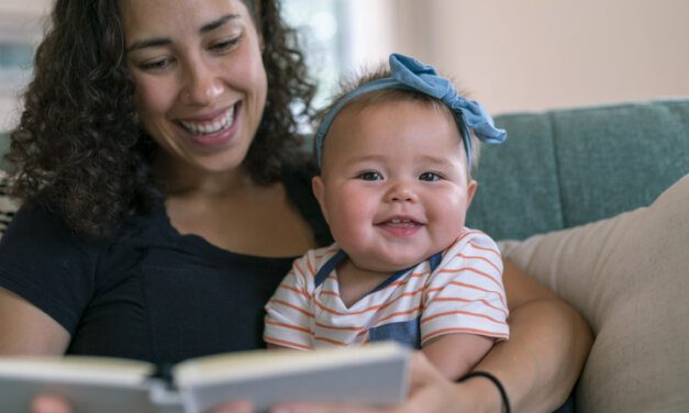 Leitura para bebês: 9 dicas para ler histórias para seu pequenino